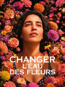 Changer l'eau des fleurs